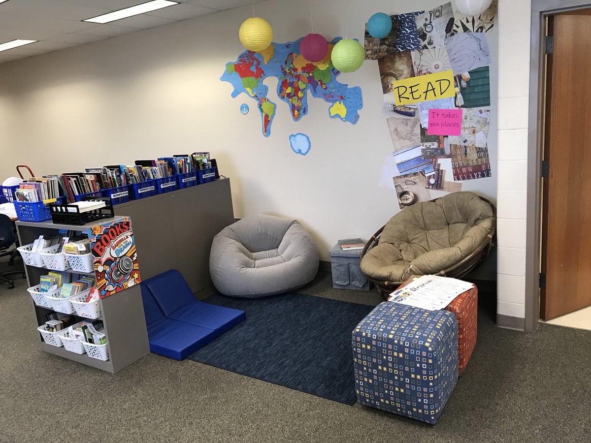 OPS_Buffett's tweet photo. #WeAreBuffett teachers going the extra mile to make our students feel welcome. #studentsnotice #BeHardworking #BeYourBest https://t.co/E3ZhMjnETy