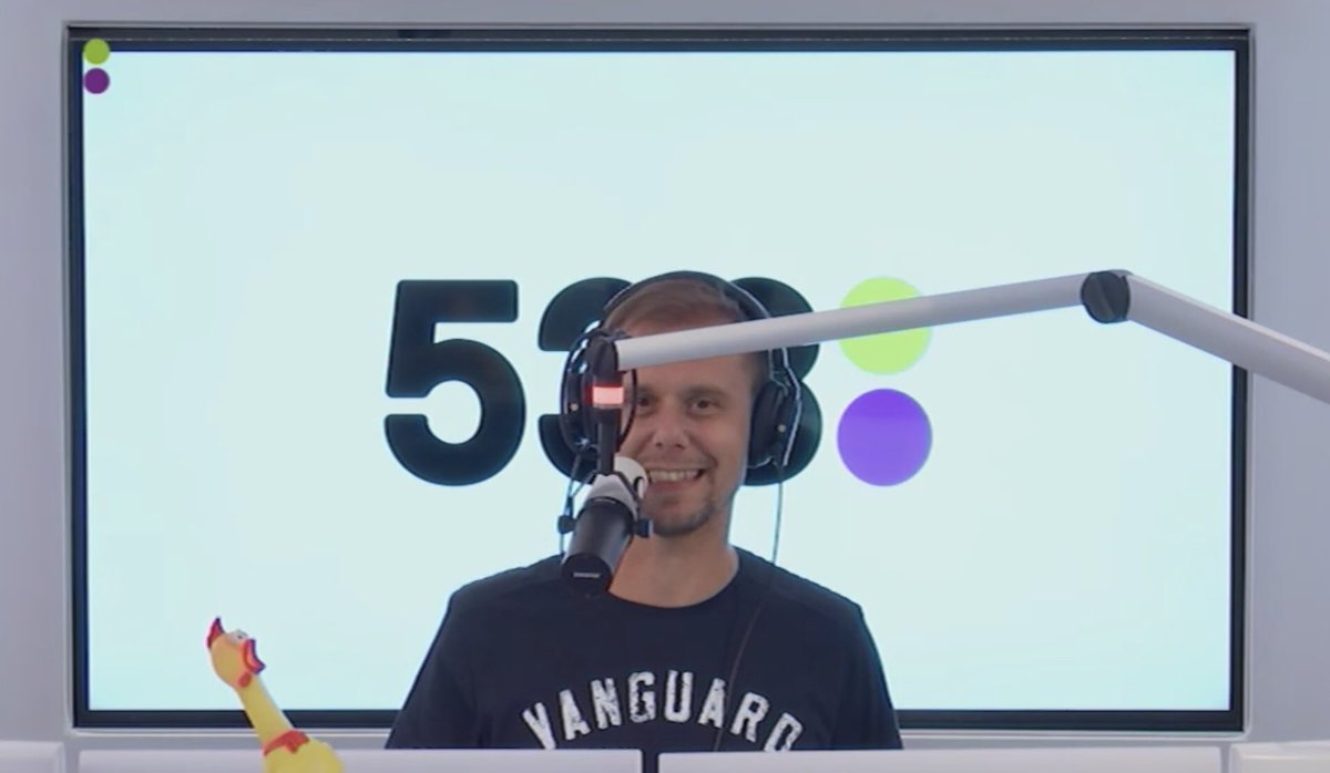 sonjamulder's tweet image. Nu op @538 @arminvanbuuren en @rubenderonde  met een nieuwe @asot  #ASOTIbiza2018 special #ASOT876 #TV538