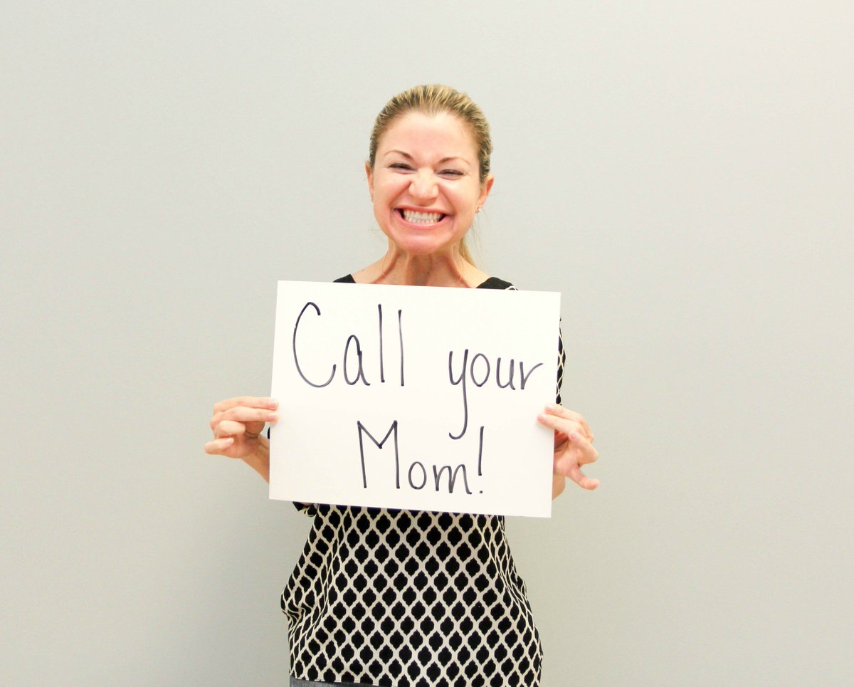 BerryCollegeFYE's tweet photo. Take it from Professor Melissa Clark...calling your mom is ALWAYS a good idea! https://t.co/dHuCN8uFJg