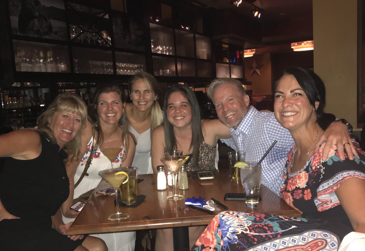ematthews2424's tweet photo. Team Gecos! Gateway Education Collaborative optimists! #ecet2mt https://t.co/1CAtJAB9GO