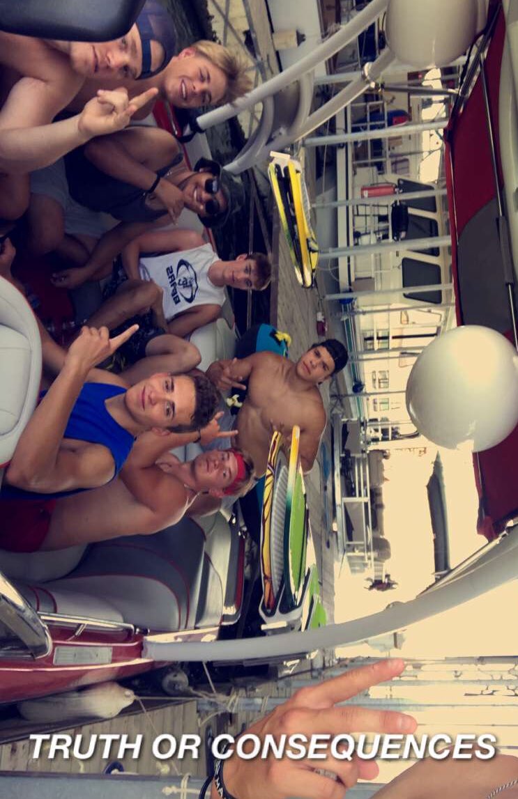 Taysear_ali's tweet photo. And of course a happy birthday to Ry-Mac AKA Big Sexy 🔥🔥
Can’t wait to see you tear it up and go D-1🍻 https://t.co/fJR9v51RdU