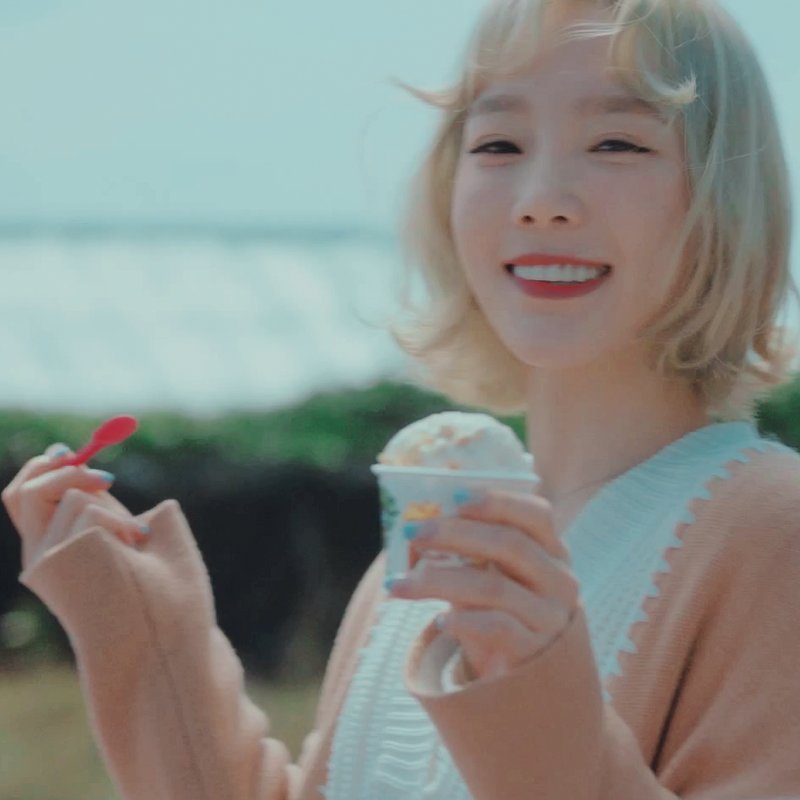 taeyeon pics tweet media