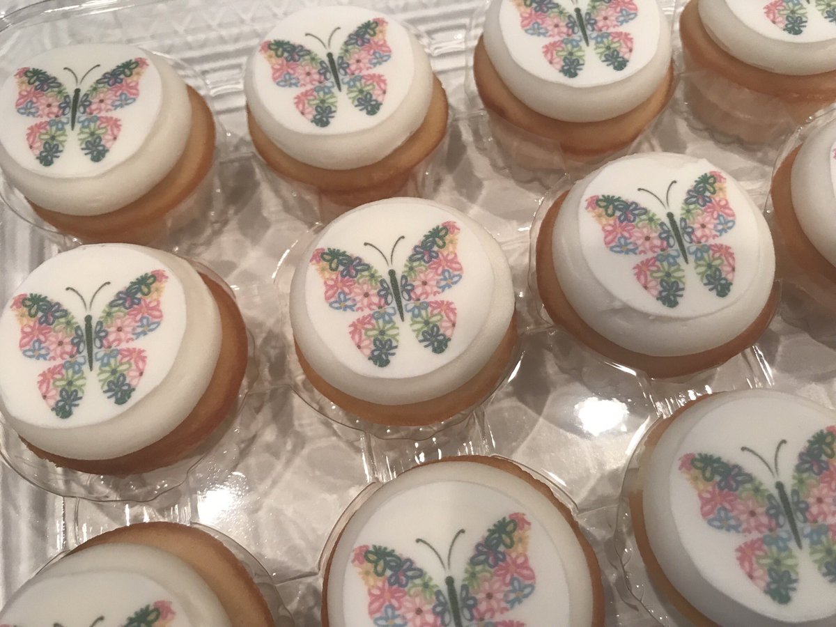 MinisbyMaria's tweet photo. Minis for the butterfly exhibit at the Dunwoody Nature Center! @dunwoodynaturecenter #dunwoody #dunwoodynaturecenter #butterflyexhibit๐ฆ #customminicupcakes #minicupcakes #minisbymaria https://t.co/P8KYJleijI
