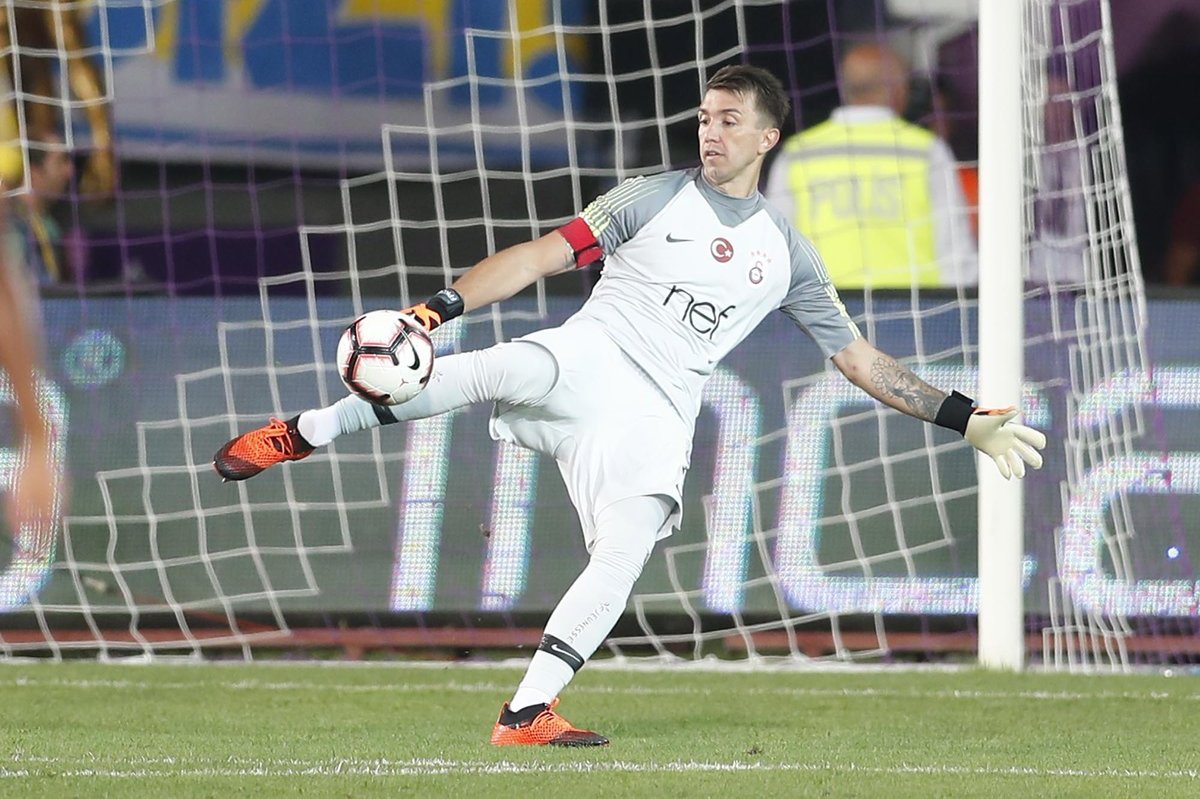 Fernando Muslera: ''İlk maçlar zordur. Bu bizim için de geçerli, rakibimiz için de geçerli. Kamptan gelirsiniz, yorgunluk sahaya yansır. Ankaragücü'nün taraftar gücüyle zor olacağını biliyorduk. Çok zor, çok kötü bir sahada da oynadık. Önemli 3 puan aldık.''