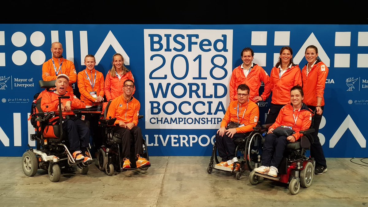 Het ligt er prachtig bij hier in Liverpool! Zondag start het WK Boccia en het team is er klaar voorrrr 😀😎💪

#BocciaTeamNL #TeamNL #boccia #ParalympicTeamNL #FILA #Worldboccia2018