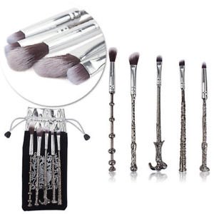 MXBEAUTYFACTORY's tweet image. ⚡️ Set de Brochas de "Harry Potter⚡️ #potterhead #beauty #beautyfactory #makeup #maquillaje #brochas #HarryPotter