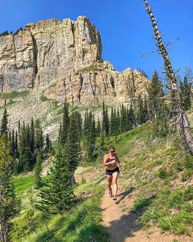 Running the Chinese Wall in the #bobmarshallwilderness . 
never in my wildest dream did I think I’d be a runner.
Running for me was going out and hoofin’ through 3 to 5 miles. For exercise.
All those Memes about waking up early to run pertained to me.
Then a girlfriend and I…