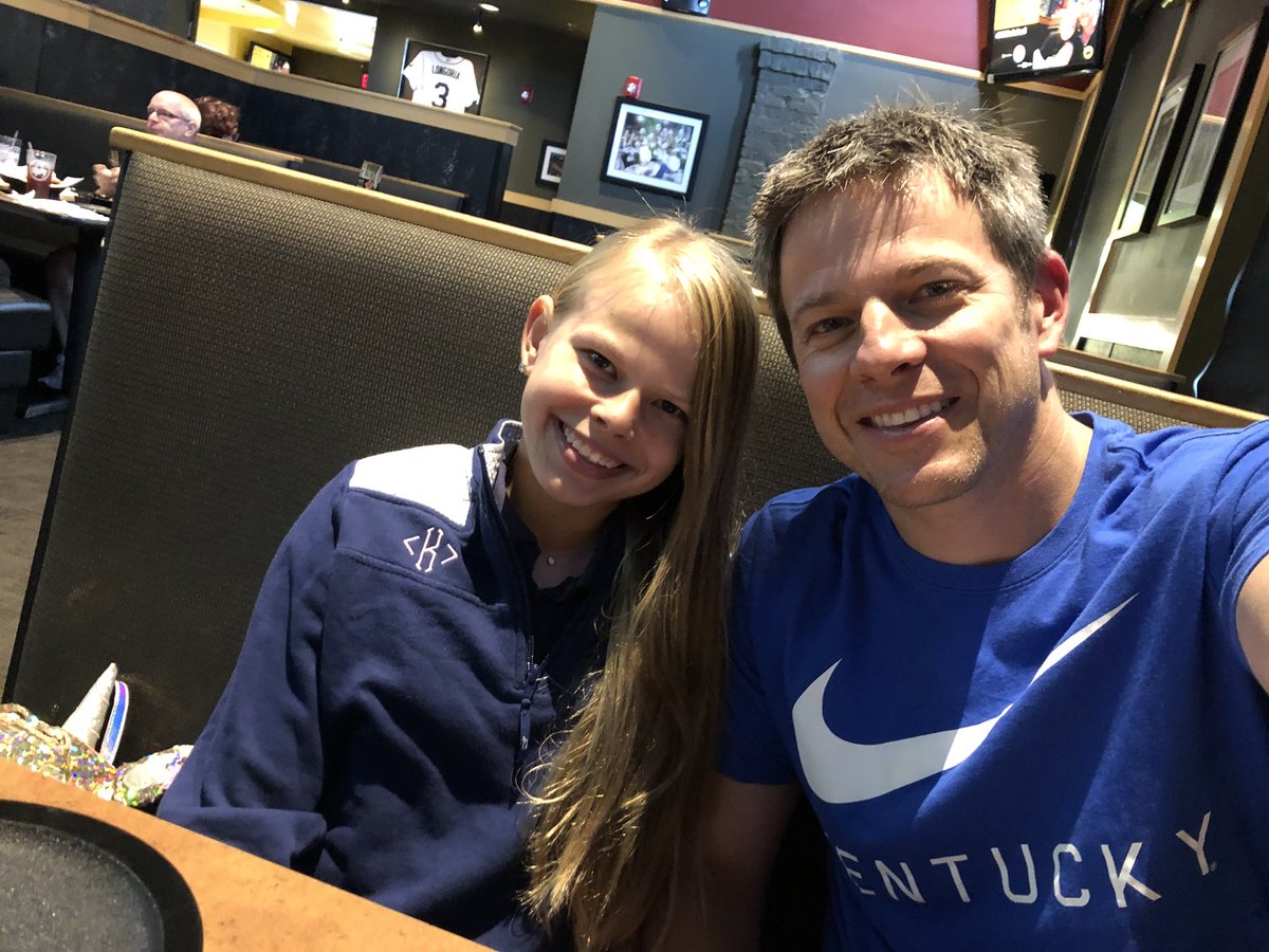 kirkpatrick68's tweet photo. Chicken wings!  #bwwlakeland https://t.co/tjBreTFUOb