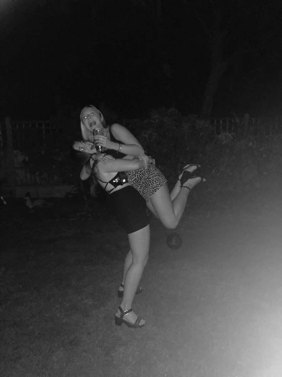 ellabailey_'s tweet photo. A final haps baps to you @lucyatkinson__ !!!! I love ya, see u in the A.M. ❣️ https://t.co/oF3e8uuNBH