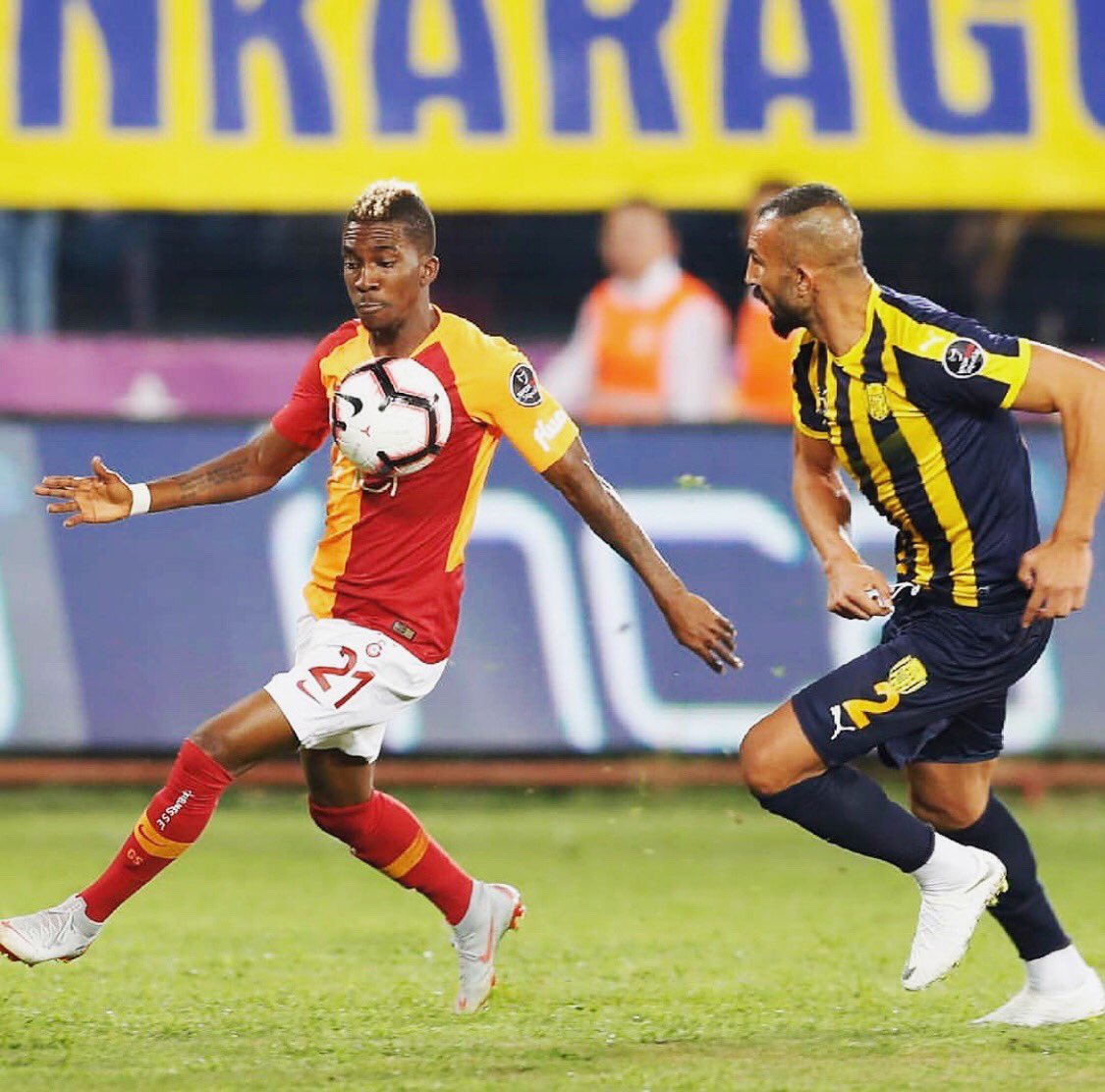 henryconyekuru's tweet photo. Great start to the season! 3 points Amazing team spirit and result. ✅💛❤️ https://t.co/s3BHrLTohZ
