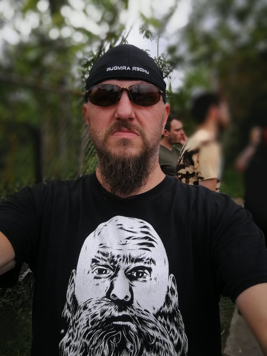 JimDeanLaw's tweet photo. @5FDPChrisKael Kael and I going to see Pennywise in Brooklyn! https://t.co/sy2YTWB7c9
