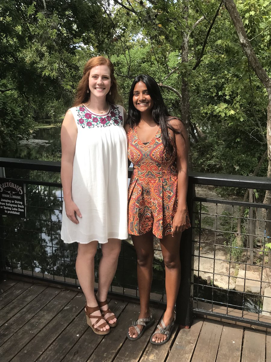 fishbeck_m's tweet photo. Texas State 2018 #graduation @fishbeck_m https://t.co/x8xe4OahRG