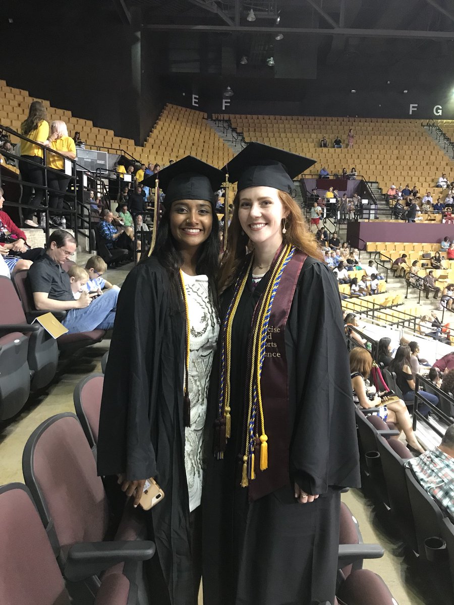fishbeck_m's tweet photo. Graduation 2018 #TexasState -@fishbeck_m https://t.co/kE0KeriyWW