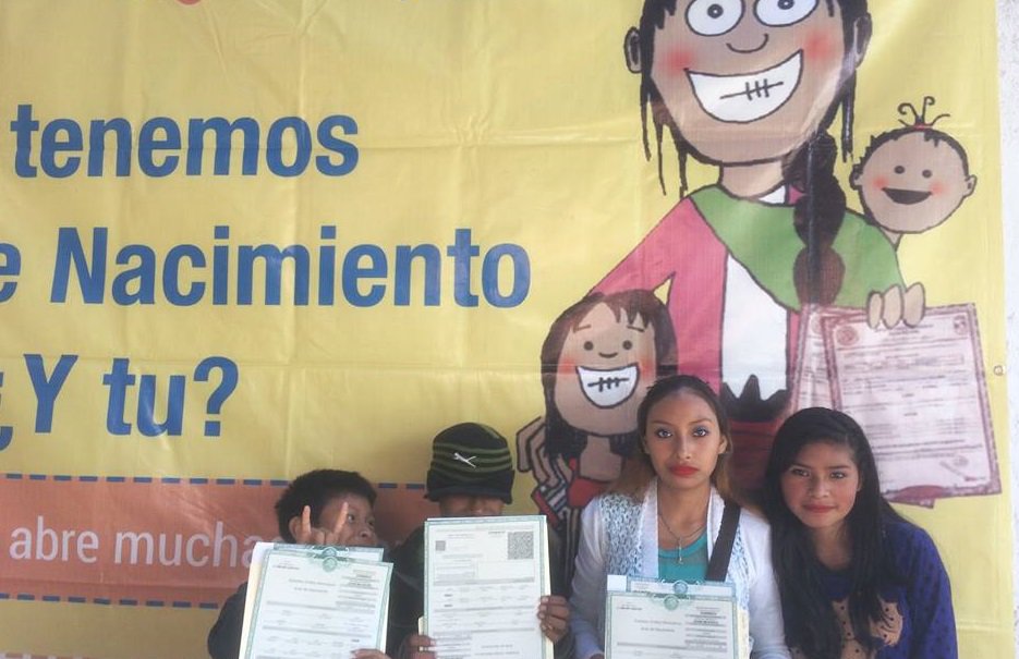 These kids in #SanCristobal in #Mexico have a birth certificate now! So helpfull for them!! #VolunteerMexico volunteerworklatinamerica.org/volunteer/proj…