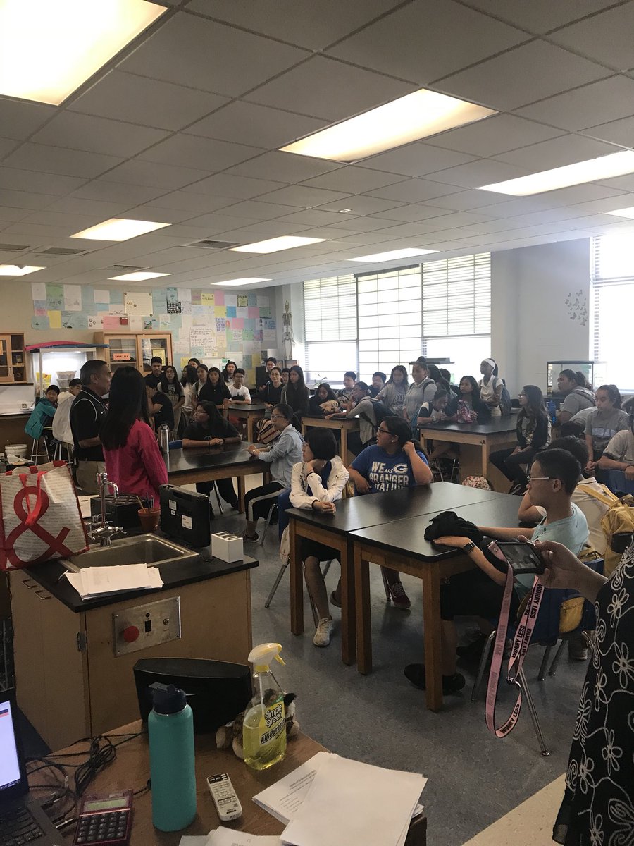 SeilerBiology's tweet photo. Saying goodbye to our final group of exchange students. It’s been a great week! #grangerjuniorhigh #SUHSD https://t.co/5TkYHLacUd
