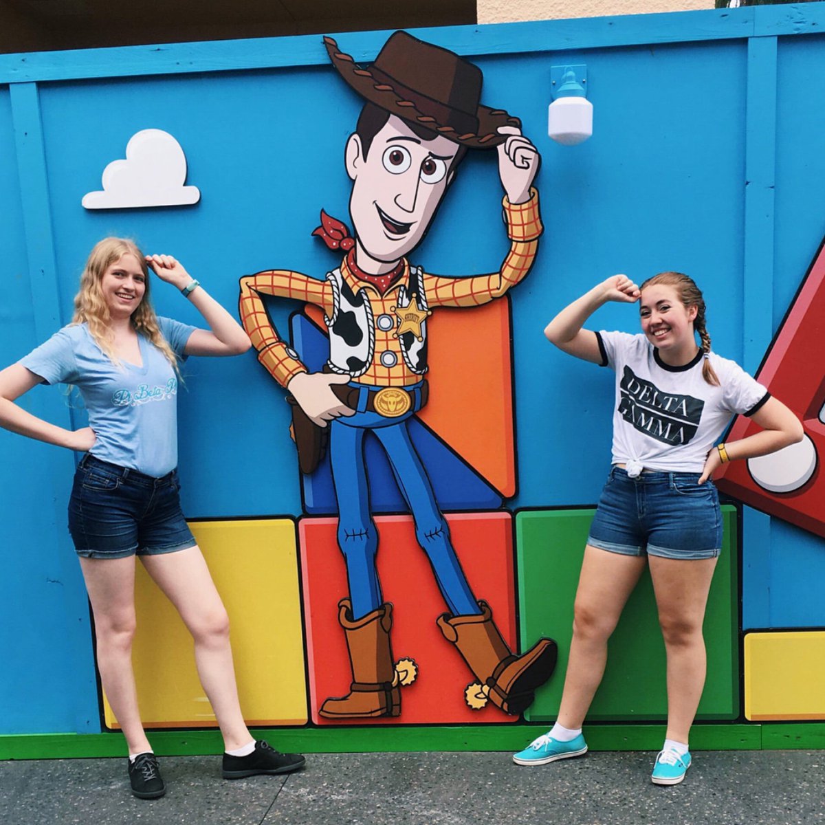 Shandel has been in Disneyworld all summer interning with fellow @ualbertasororities sister Dani! What a magical time 💫 no matter the letters, were all Greek together!  #ualbertasororities #indulgeinsisterhood #ua_pibetaphi #deltagamma #betabeta