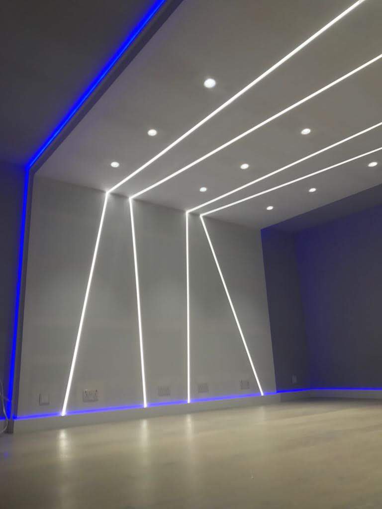 Urbanstudiosde1's tweet photo. Just one more great music studio #urbanstudiosdesign #musicproducer #recordingstudios #studioporn #studioslife #musicstudio #nottinghill #london https://t.co/sk2Wjtv2ta