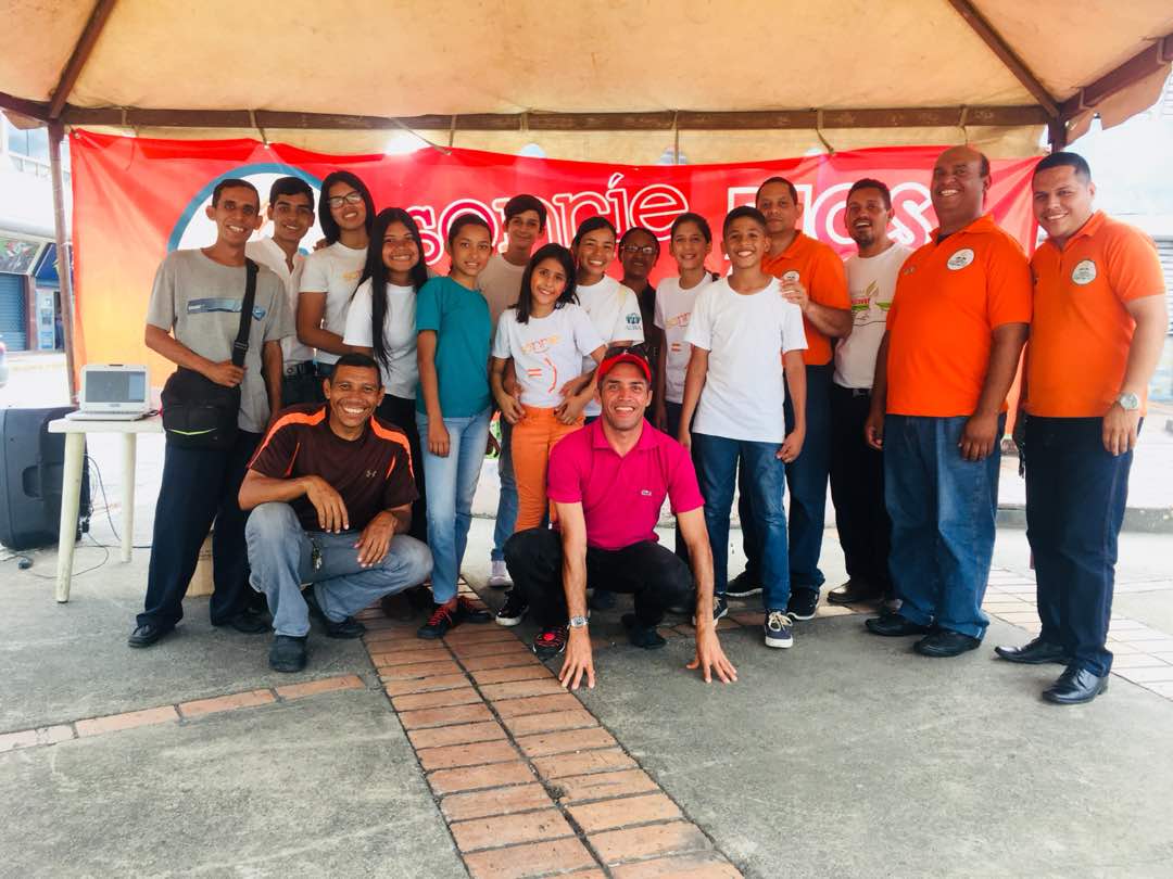 CercadeTi_Acari's tweet photo. Excelente culminación de toldo en el boulevar de #acarigua 
#cercadeti2018 #FelizSabado https://t.co/ZMuxulO7Fi