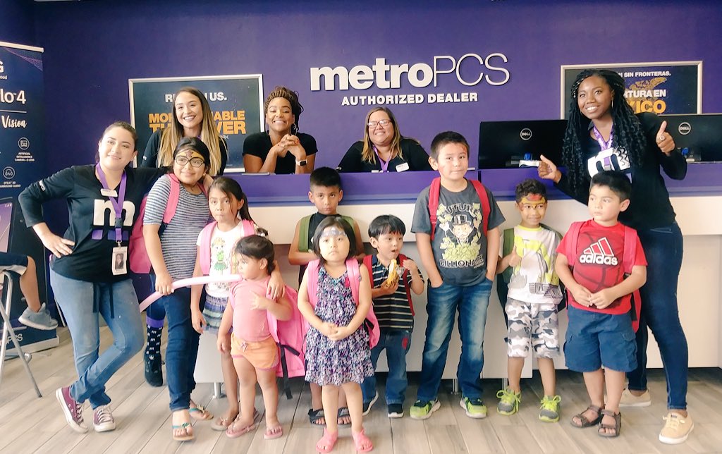 imc713's tweet photo. #backtoschool event @MetroPCS and #104KRBE #lovewhatyoudo #LoveWhereYouWork #MetroPCS #MPCS #ASRtotheStars https://t.co/Wyckwl744w