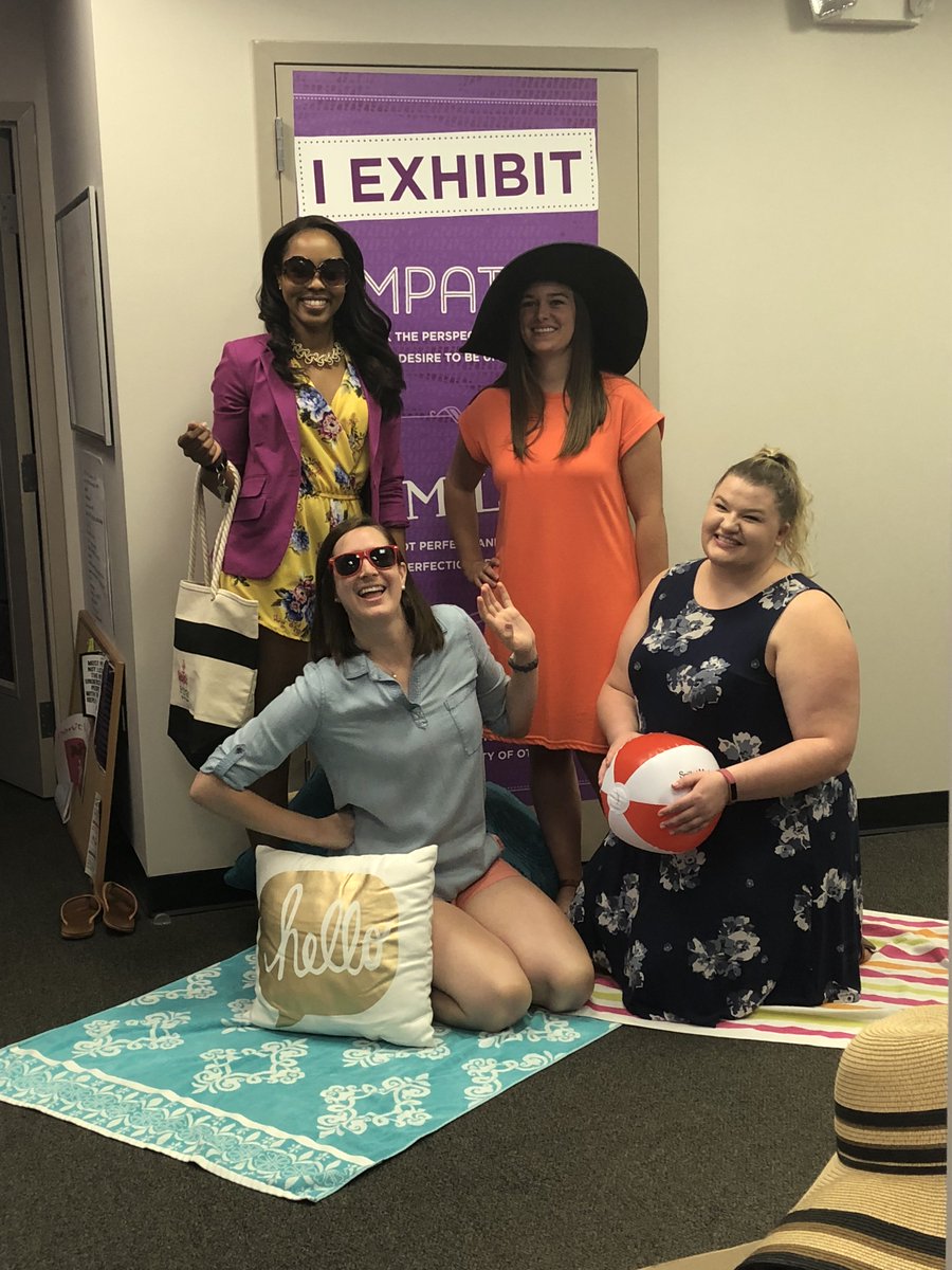 HelloDMC's tweet photo. Things were topsy turvy today as our teams dressed like they thought our other offices do. #HelloCalifornia dressed like #HelloTexas, #HelloFlorida became #HelloArizona, Arizona dressed like #HelloNashville & #HelloDC became Florida. Thanks for joining us for Hello! Spirit Week! https://t.co/5ZEnbHmT9E