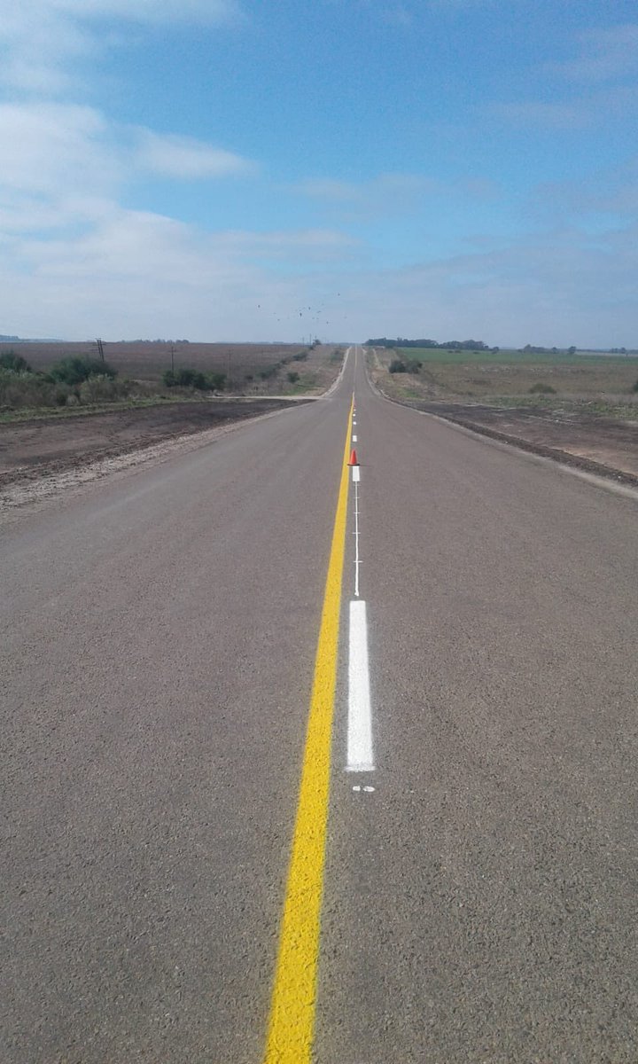 franfischer12's tweet photo. Antes y Después. Meliter S.A. Construcción Ruta 20 tramo Ruta 3 - Ruta 4 #CVU #MTOP https://t.co/Pc5P8VuihK
