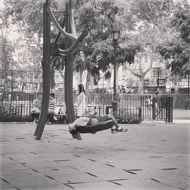 OnicaCupido's tweet image. What summer is suppose to be about. Sometimes just doing nothing is what you &quot;need&quot; to do.
.
#tmfblog #summertime #tireswing ift.tt/2OX5ESp