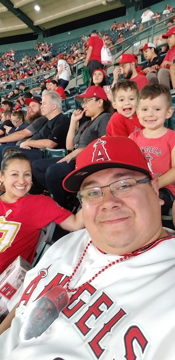 john143choco's tweet photo. #ltbu #VladHOF congrats to my favorite hitter vladdy. Fun Friday night out... https://t.co/xIb19zKAhj