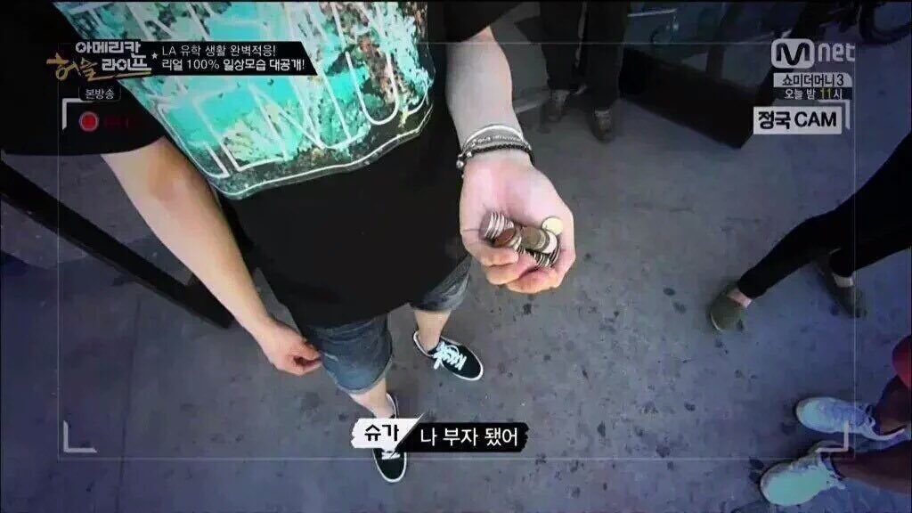 YOONCHAN9339's tweet photo. 돈짤RT 진짜 며칠전에 알티했는데 오늘아침에 지갑에 16만원 있음 https://t.co/xvbcmjHcTf
