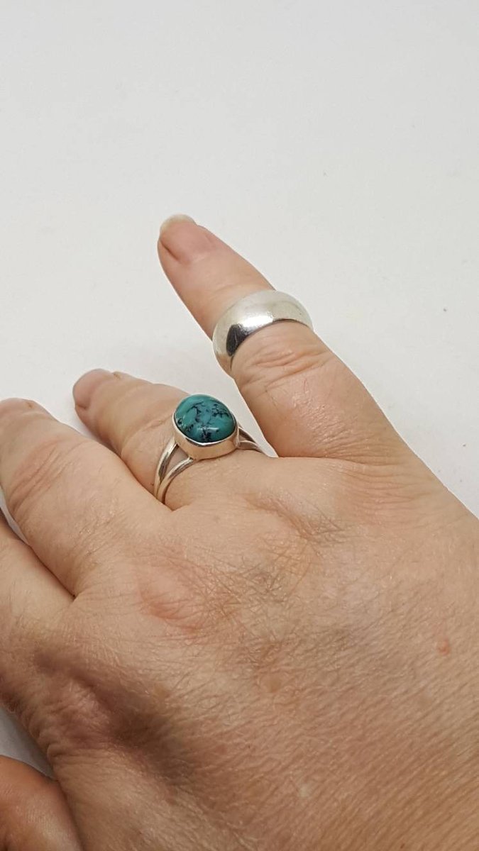 justgemzs's tweet photo. Sterling silver ring plain band small size US size 5 wedding band gift for her or him birthday gift vintage ring https://t.co/2bGA0k60ud #gotvintage #justgemz #Etsy #SterlingPlainBand https://t.co/gATdqKPbRO