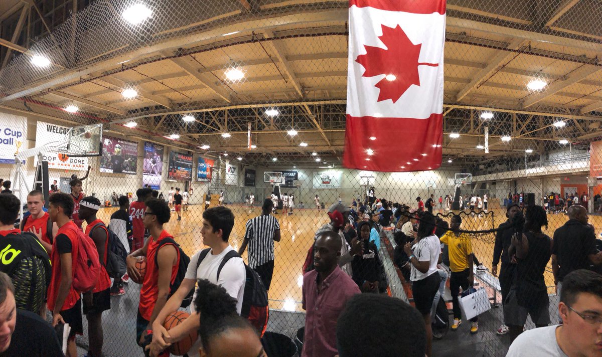 shelleycarroll's tweet photo. Itโs all happening at the #JaneFinchClassic2018 Congratulations to every player in this 40 year old Basketball Classic. #hoopdome #TOballers #TOpoli https://t.co/STkadGxZtc