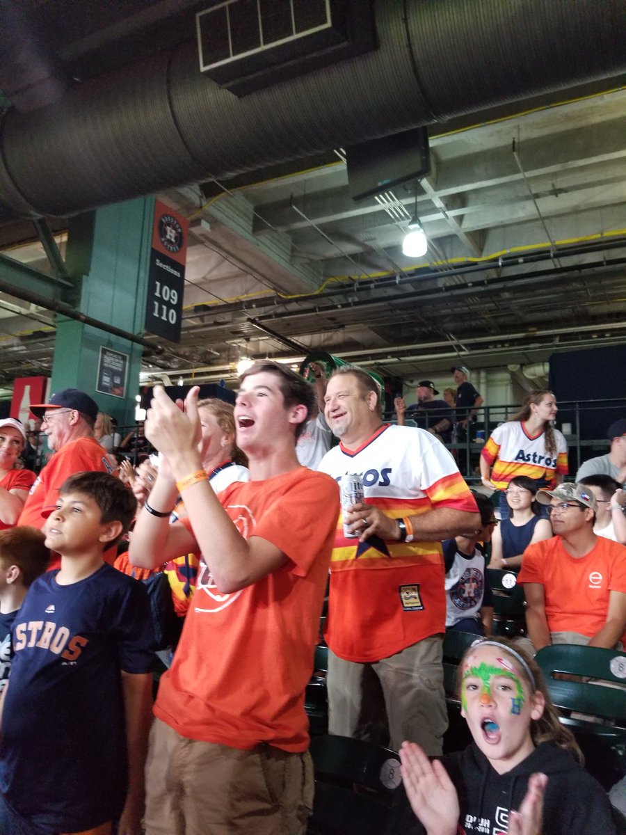 SusanDadd1's tweet photo. Great Catch, Covestro is thrilled!!!#Covestroday2018 https://t.co/EmnDz2dnsO
