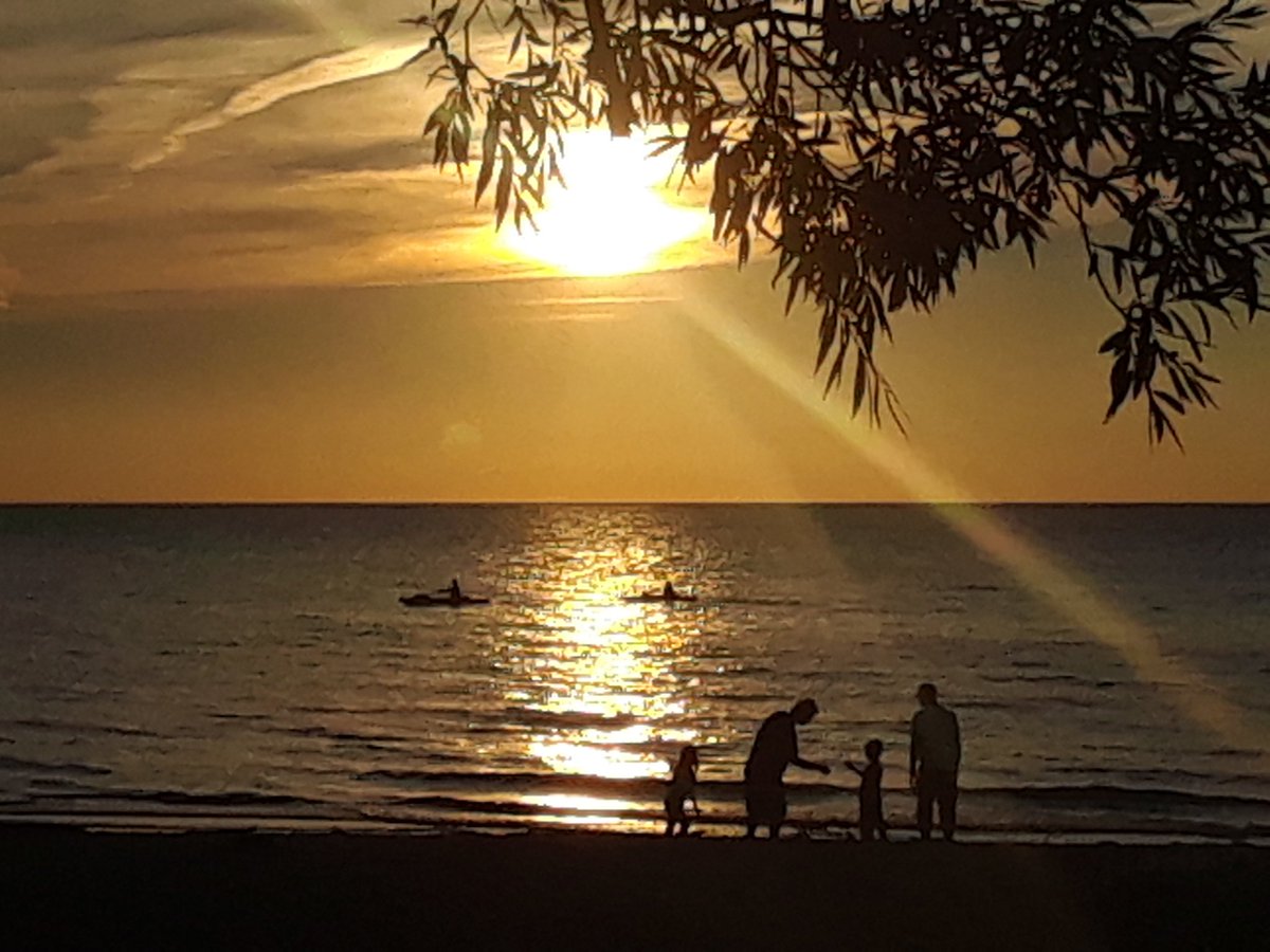 PatriciaDCole's tweet photo. WISHING Everyone Here A Beautiful Blessed Day! &amp; Peaceful Weekend! @Edie0326 @SHICAGroup1 @ITISAGR8DAY @DaleNetherway @MichaelVinyard1 @ShannonAlton @wweshirtguy @EdwardAshton30 @LadyStar_62 @ithappens  ENJOY 🤗😘 https://t.co/Cyyhgt41HC