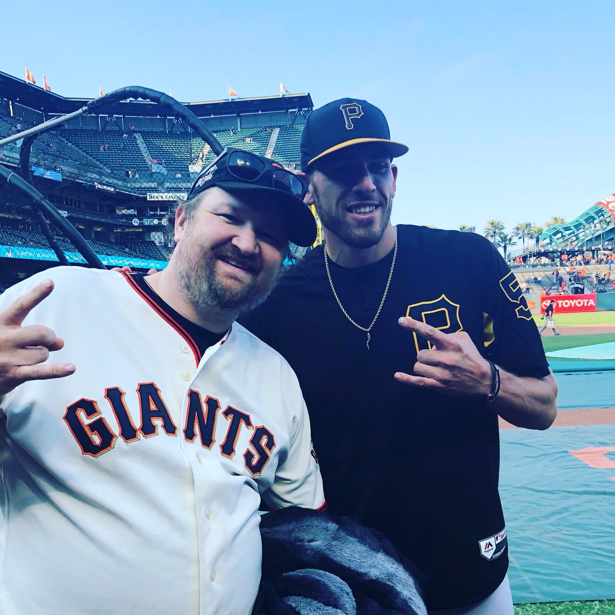 TheExpendables's tweet photo. Thanks to @ItsbuccnJoe59 for hooking up batting practice today at AT&amp;T park. https://t.co/smYoKHweye