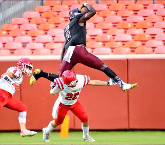 _Elite3's tweet photo. “Air Page” is so 🤮. #FlightSkool #Fulton #Elite3🔺 https://t.co/t4mRUJKTGG