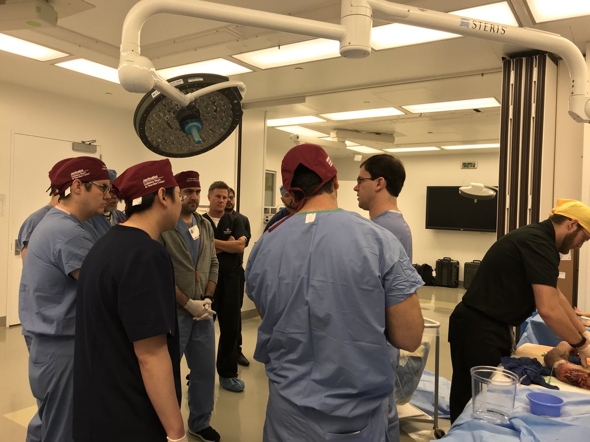 HuieLin's tweet photo. @BNMoore220 @MethodistHosp @WilliamZoghbi @SLittleMD @ACCCardioEd Proud to see our senior fellows rise up to teach @ #CVBootCamp2018 #RadialFirst #ACCFIT #ACCINT https://t.co/kdXEQFtIlu