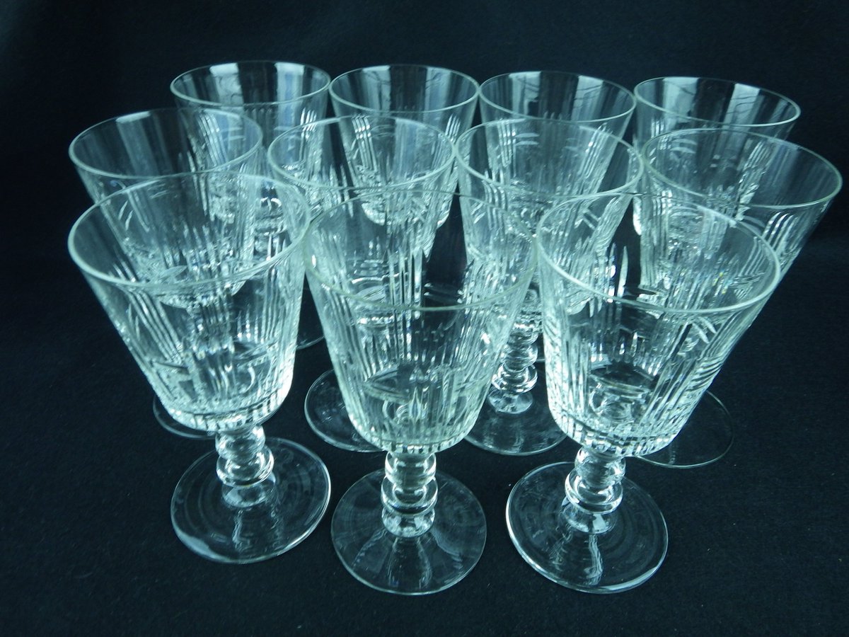 Tiffin Franciscan Athalone Cut Crystal Wine Stems etsy.me/2Myt3aX #finewine #wine Winestem #vintagewine #crystal #americancrystal #tiffin #cutandpolished #midcentury #midmod #mcmbarware #midcenturybar #design #interiordesign #interiordecorating $midmod