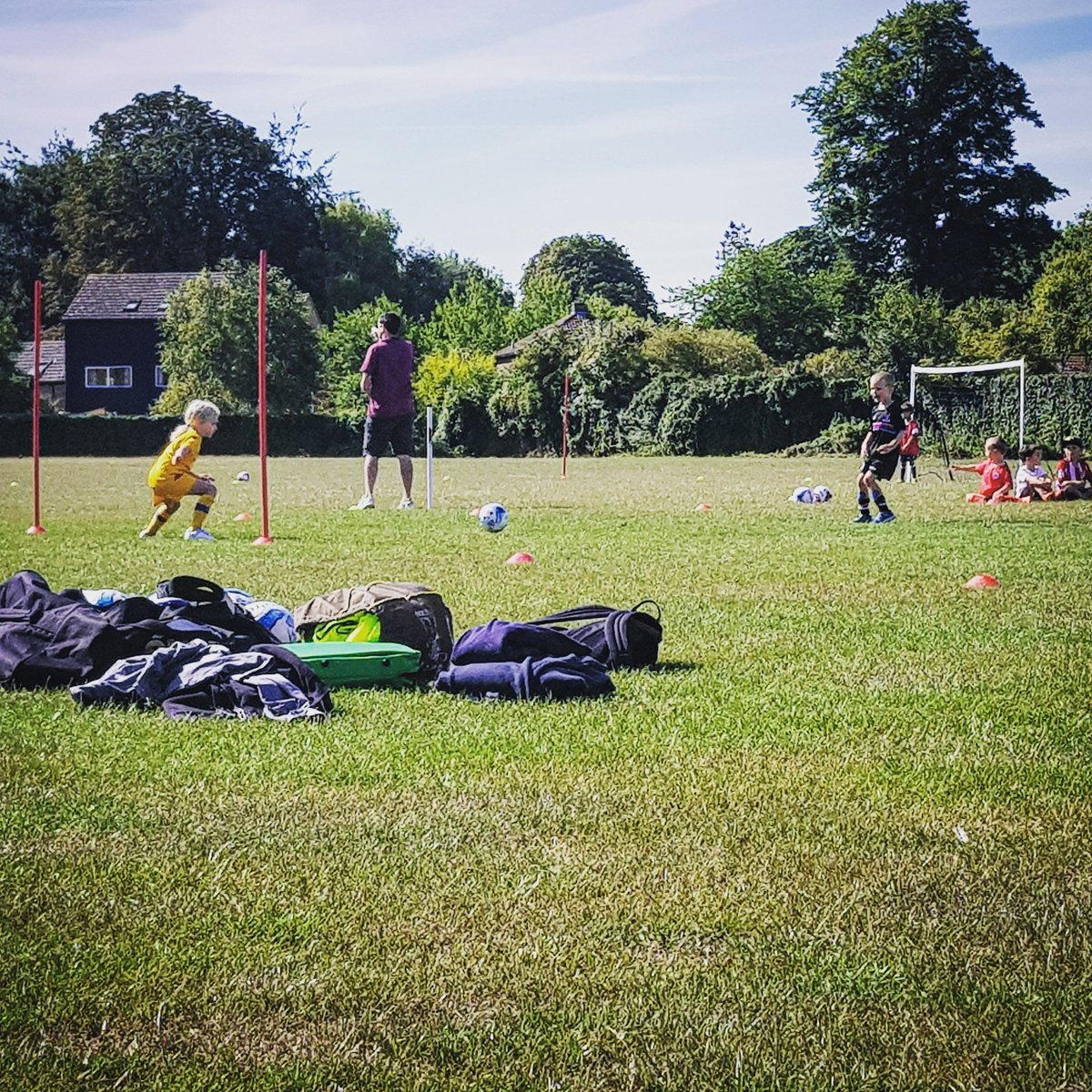 DebbieClapham's tweet photo. In a sea of Barcelona/Man Utd/Arsenal shirts....my kids rock up to football training in @CPFC shirts!! Sister v Brother! #girlsingoal #SisterVBrother #cpfc #Sistersavedit https://t.co/H2YvJHB8HR