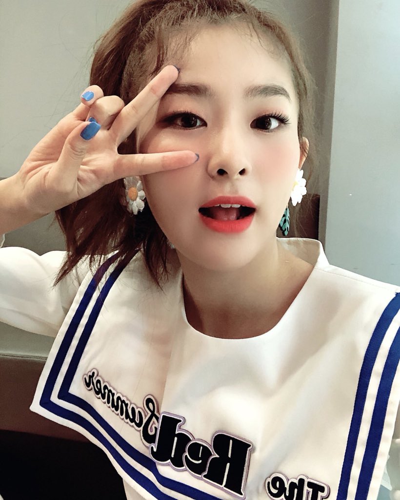 bakerv801's tweet photo. (IG) 180811 redvelvet.smtown
#SEULGI #RedVelvet

"รู้สึกเหมือนได้ย้อนกลับไปในช่วงนั้นเลยค่ะ ปะปะปัลกัลมัท~!!🍉🍍🍊🥝🍇 #RedVelvet ขอบคุณแฟนๆที่มากันวันนี้ด้วยนะคะ~ "
https://t.co/18cJpgJzaX https://t.co/JuTBydso5v