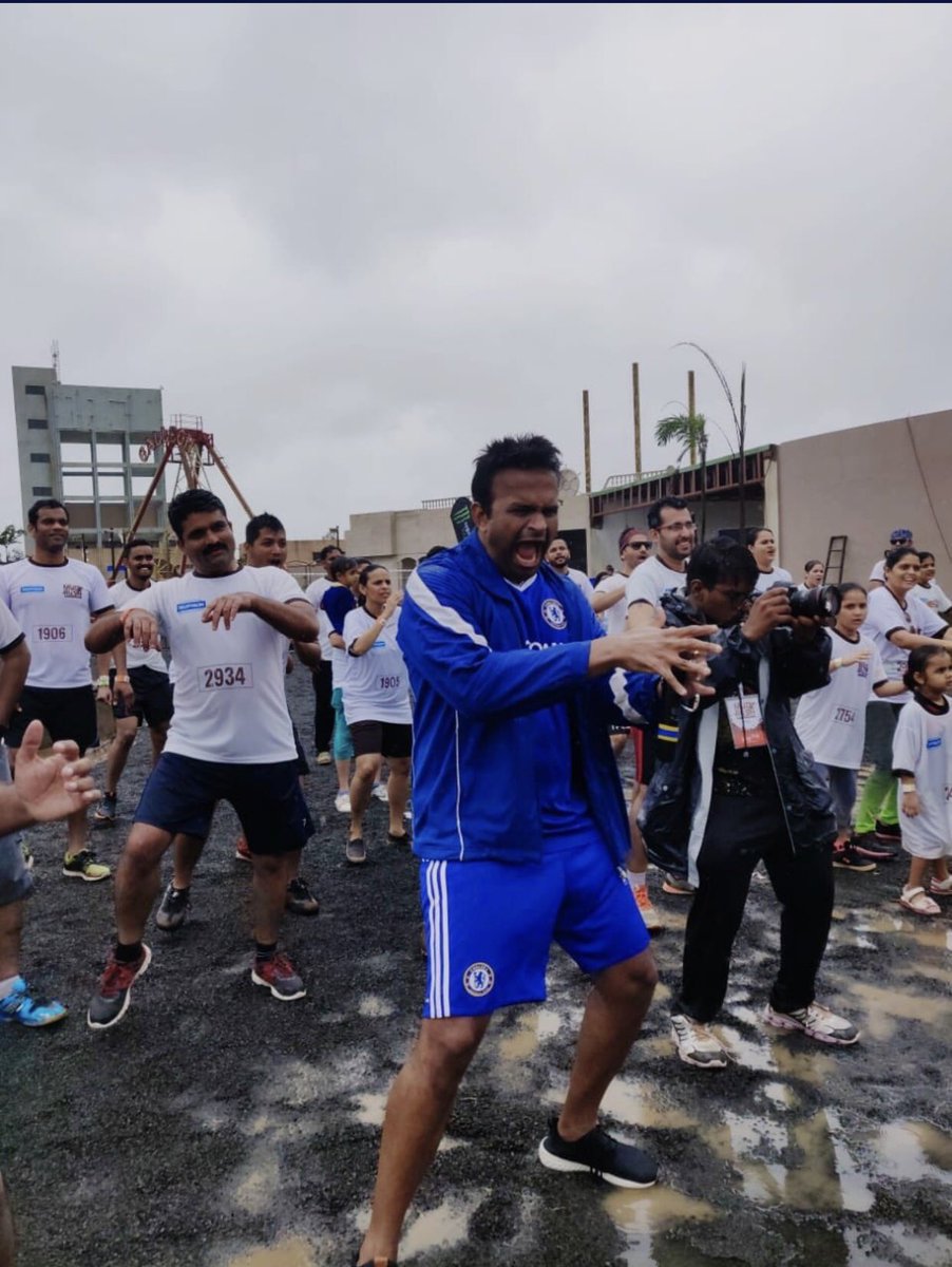 sidkannan's tweet photo. Hosting #TheMudrush ! It’s raining cats &amp; dogs in #Lonavla !Yet,Fitness enthusiasts are pouring in : running,dancing &amp; doing the #PumpFit exercises with me! Nothing can stop them! @TheMudrush @WetNJoy ! #Adventure #obstacles #fitness #sports #SidK #fit #Weekend @coxandkingsIN https://t.co/UULIqv21n9