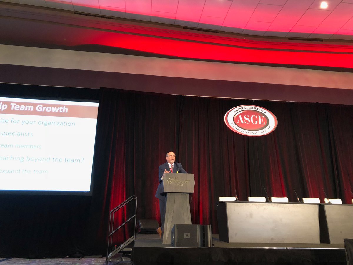 ASGE President Steve Edmundowicz speaking on the leadership team at GI Outlook 2018