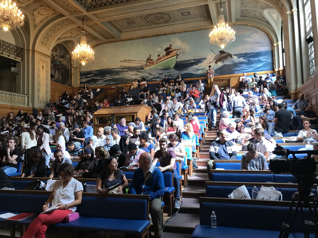 mohkoussa's tweet image. CONFÉRENCE:
Aujourd’hui je suis à la conférence de Tony Buzan sur le mind mapping et la lecture rapide à Paris. 
#mkacademy #koussa_mohamed #lecture_rapide #mindmapping