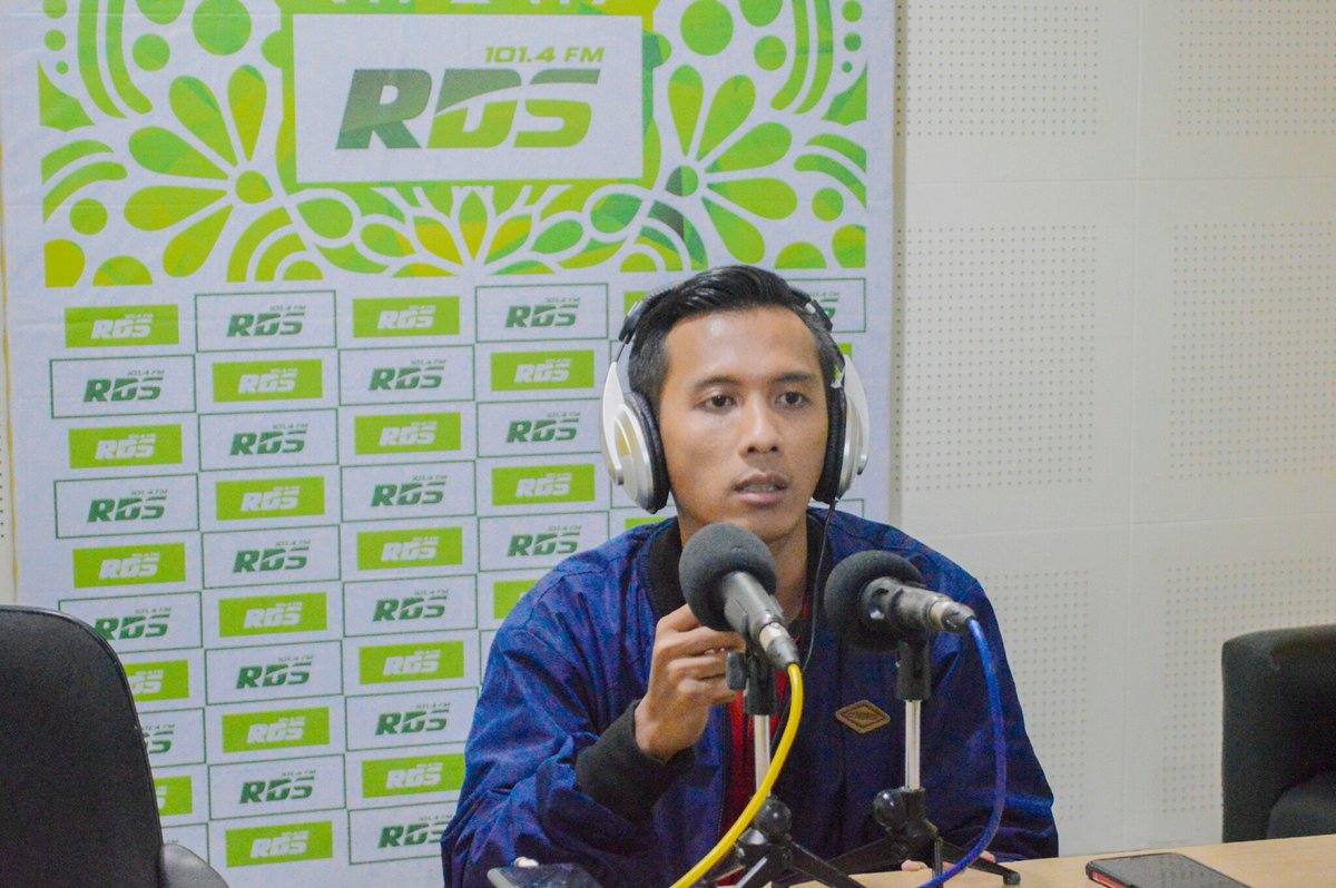 radiordsfm's tweet photo. Ketua Bidang Hukum @pppemudamuh , Dr. Faisal, S.H @faisalprogresif , M.H di @radiordsfm 

Mensyiarkan jihad konstitusional Pemuda Muhammadiyah dalam menembus ambang batas PT 20 persen. https://t.co/YeABSwxQdP