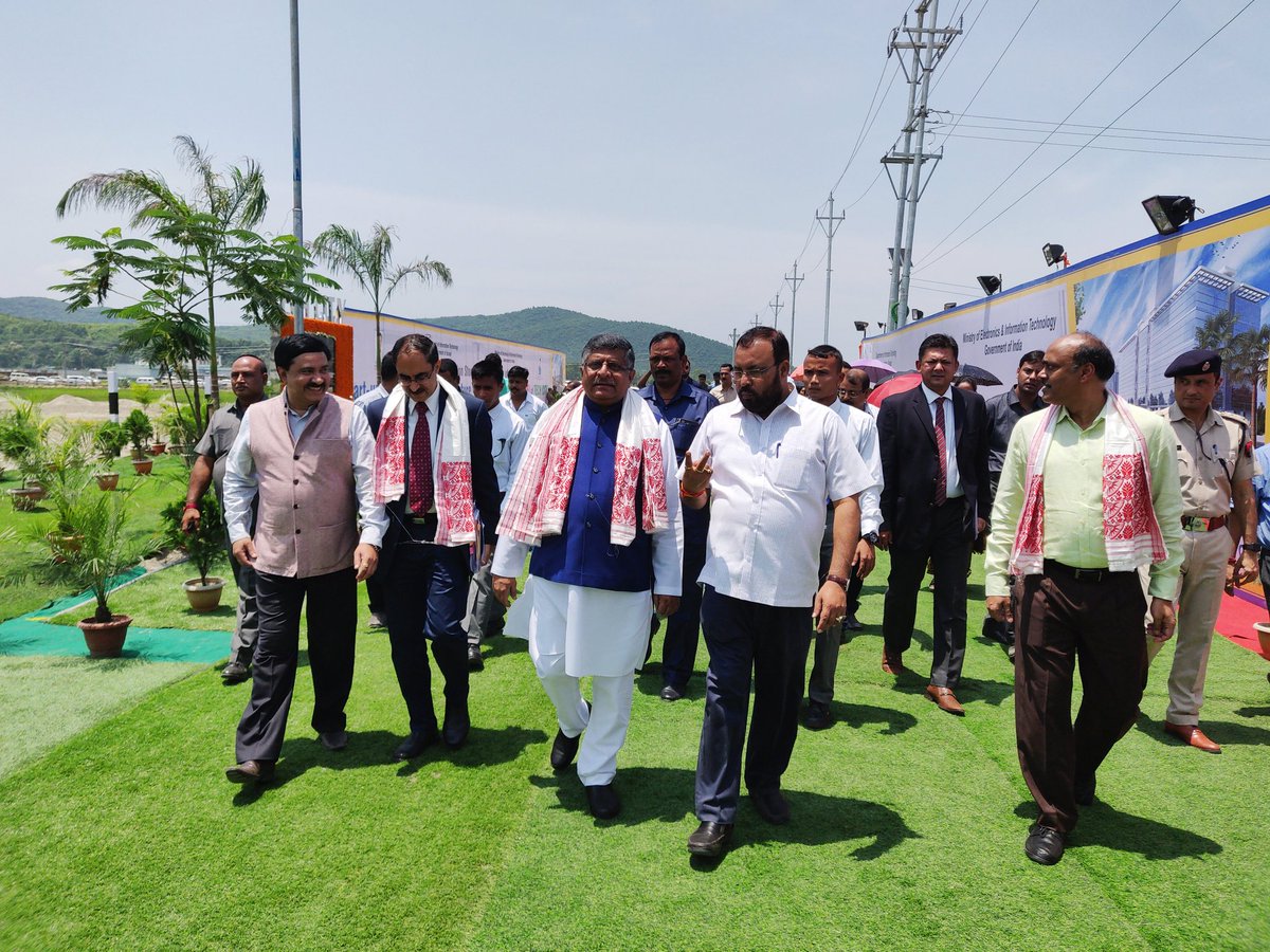 OfficeOfRSP's tweet photo. IT Minister@rsprasad arrive at the Electronic Manufacturing Cluster Guwahati. #DigitalNorthEast https://t.co/COXT7tHANO