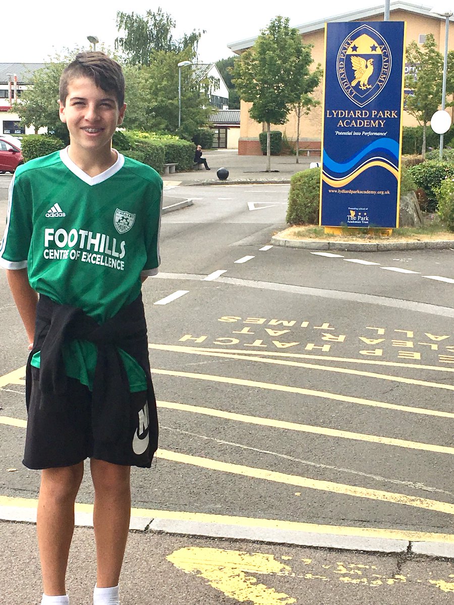 04Boys's tweet photo. Missing our 04 Teammates Greco-Taylor &amp; Pepple during our U15 Alberta Provincial playoffs this weekend. Our 04 family wish you both lots of success! We know you’ll represent us well as you pursue some incredible soccer opportunities in England 🇨🇦⚽️🇬🇧
@FoothillsSoccer https://t.co/m3plSf88CA