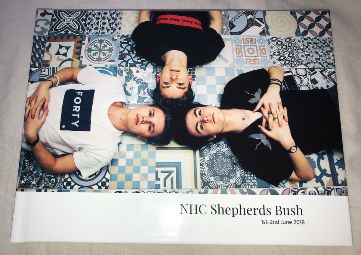 ellieebeaar_'s tweet photo. My Shepherd’s Bush book came ☺️
#NHCRoadToShepherdsBush #NHCCreativeClub https://t.co/H0pXuvp2hn