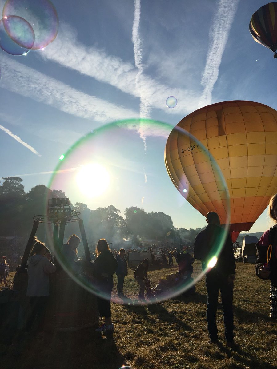 bristolballoon's tweet photo. Some brilliant shots from this morning, Bristol we hope you loved it as much as we all did! https://t.co/1zhJ1LjYx0