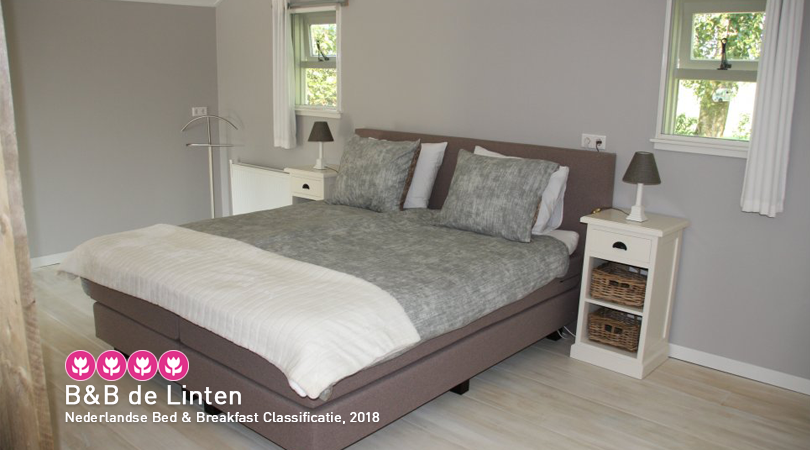 bedand's tweet photo. Heerlijk tot rust komen tussen de landerijen net buiten het dorp Klarenbeek kan bij 4-tulpen-B&amp;B de Linten! De B&amp;B is gelegen op het terrein van een prachtig opgeknapte boerderij en is voorzien van een zwembad. (https://t.co/g1oDAYheKB) #bedandbreakfast https://t.co/Fm2WjXCMff
