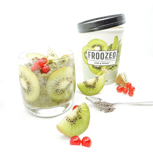 froozeo's tweet photo. Weekend calls for Brunch! 😍
Wir servieren unseren Froozeo Chiapudding! Und Du? 👇 ' ' ' '

#breakfastforchampions #smoothiebowl #chiapudding #greensmoothie #kickstartoftheday #healthyrecipe 
#weekendbrunch https://t.co/y3zmivYbf0 https://t.co/g3qQX8Cz4W