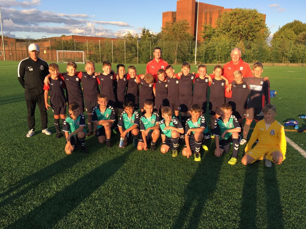 DundeeFCAcademy's tweet photo. Entertaining games last night for our Academy 10’s and 11’s with Chris Williams Football Academy. Thanks to Chris, his coaches and players for hosting us.
Next stop Etihad Complex to play Manchester City Academy
#weedees
#development
#makingmemories https://t.co/WHNHJ1DXhm