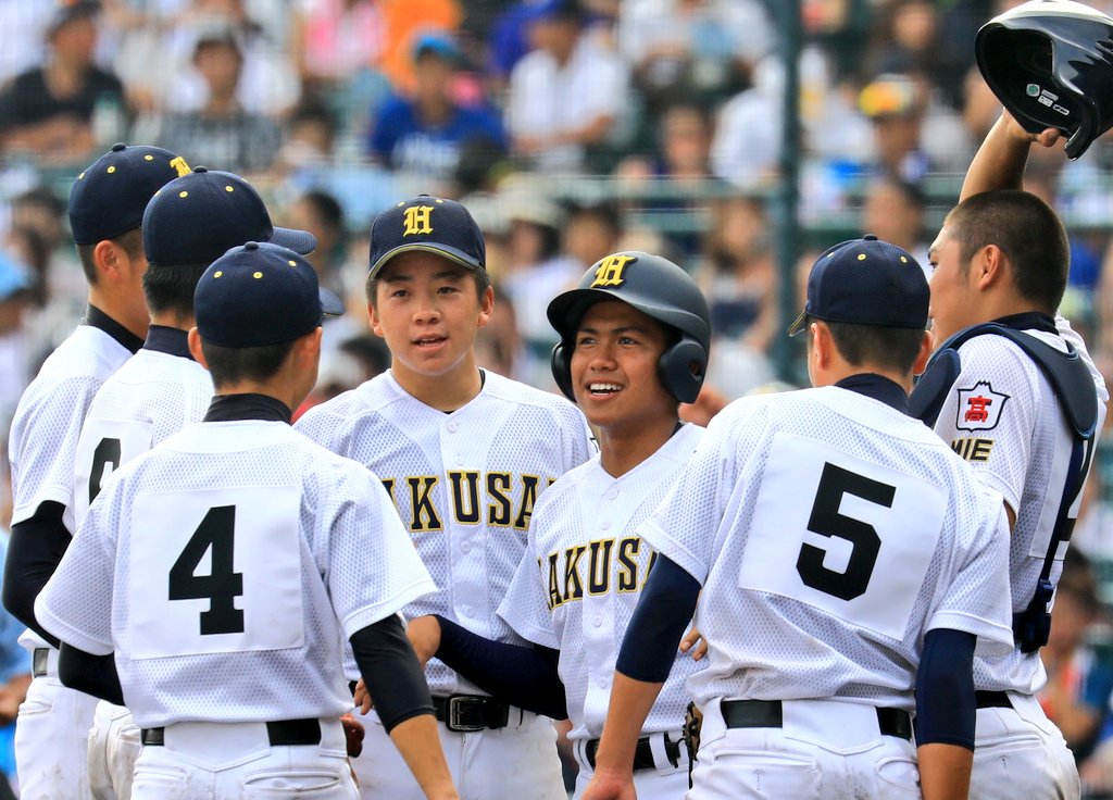ট ইট র 汗と涙 白山高校の伝令は パルマ ハーヴィー 2年 背番号17 小学4年の時 家族でフィリピンから来日 ムードメーカーで次期キャプテン候補 声の大きさと走塁に自信 三重大会では伝令で活躍 常に笑顔を意識しているが 意識しすぎてたまに顔が ট ইট র 汗と涙 白山高校の伝令は パルマ ハーヴィー 2年 背番号17 小学4年の時 家族でフィリピンから来日 ムードメーカーで次期キャプテン候補 声の大きさと走塁に自信 三重大会では伝令で活躍 常に笑顔を意識しているが 意識しすぎてたまに顔が